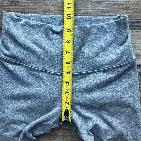 Lululemon Womens True Self Crop II Heathered Slate Grey Leggings Size 4 - Picture 4 of 7